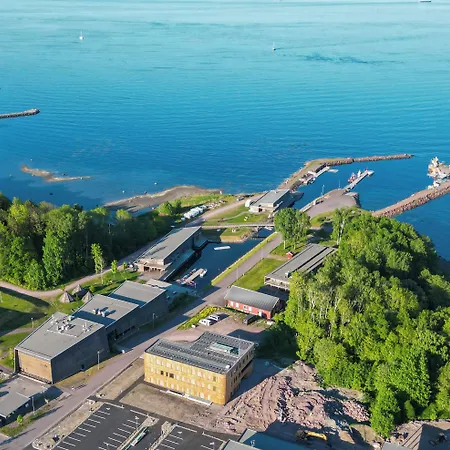 Rs Noatun * Χόρτεν